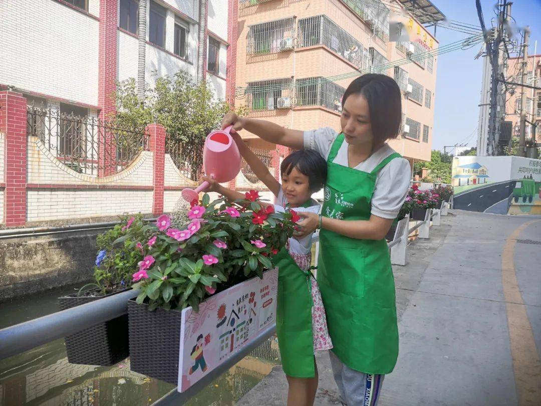女足世界杯水清岸绿繁花点缀！美化桂城河涌他们齐齐出力(图4)